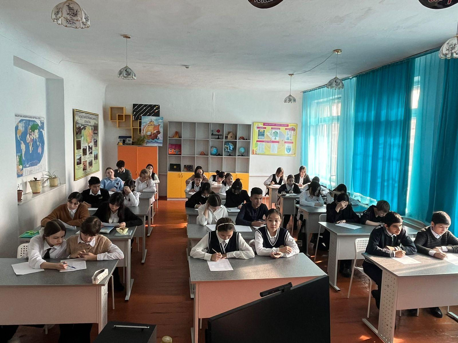 5-7 сыныптар,8-10 сыныптар арасында мектепішілік пән олимпиадасы өткізілді.Пән мұғалімдері